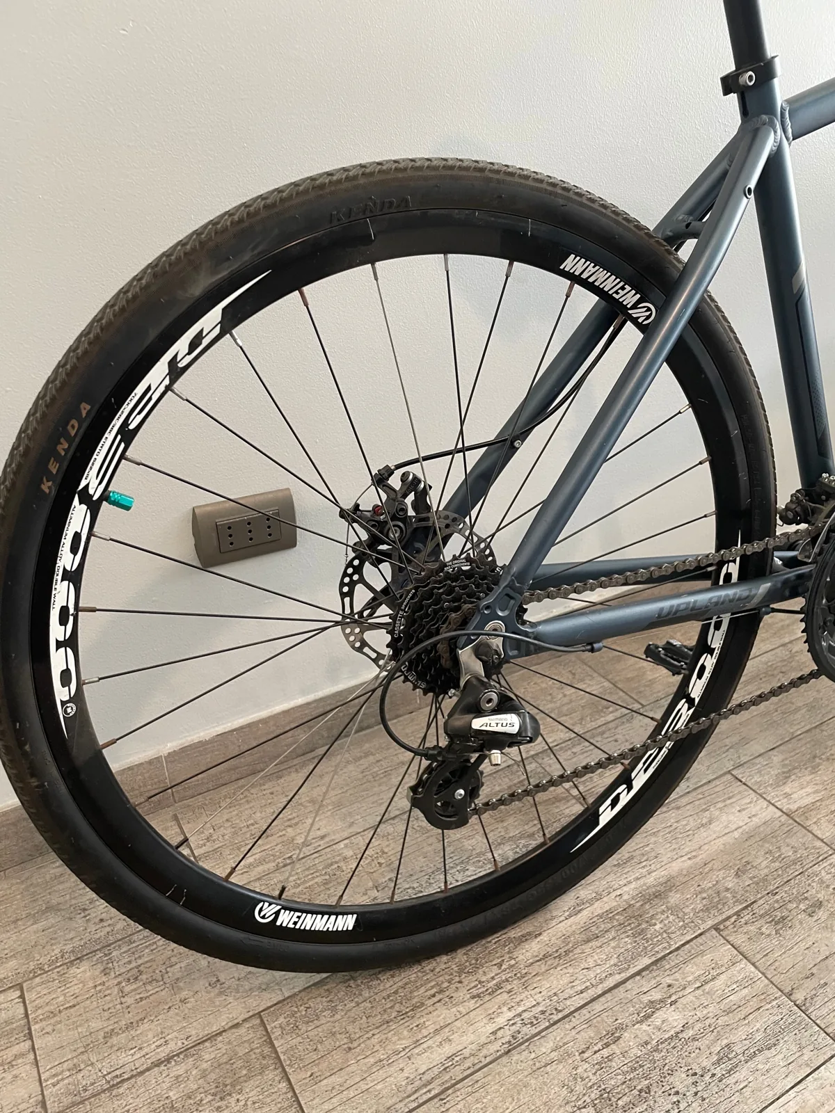 Bicicleta hibrida aro 700